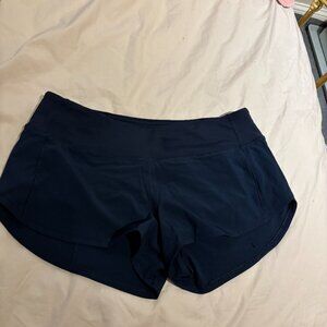 LuluLemon Speed Up Low-Rise Shorts Size 6